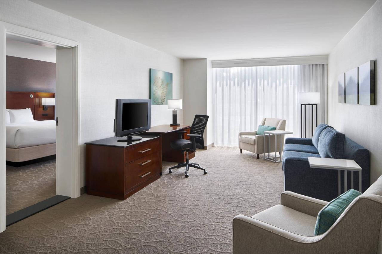 Delta Hotels By Marriott Chesapeake Norfolk Bagian luar foto
