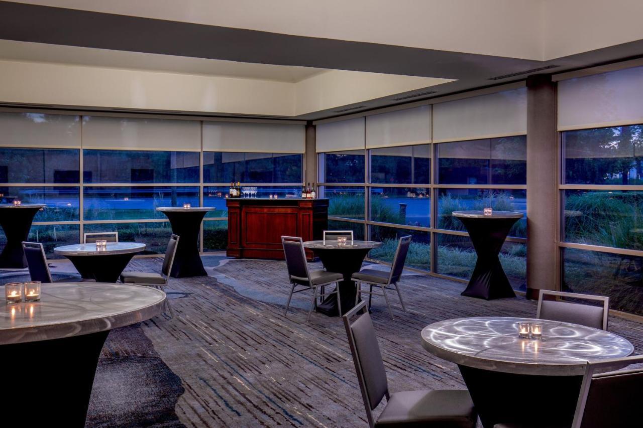 Delta Hotels By Marriott Chesapeake Norfolk Bagian luar foto