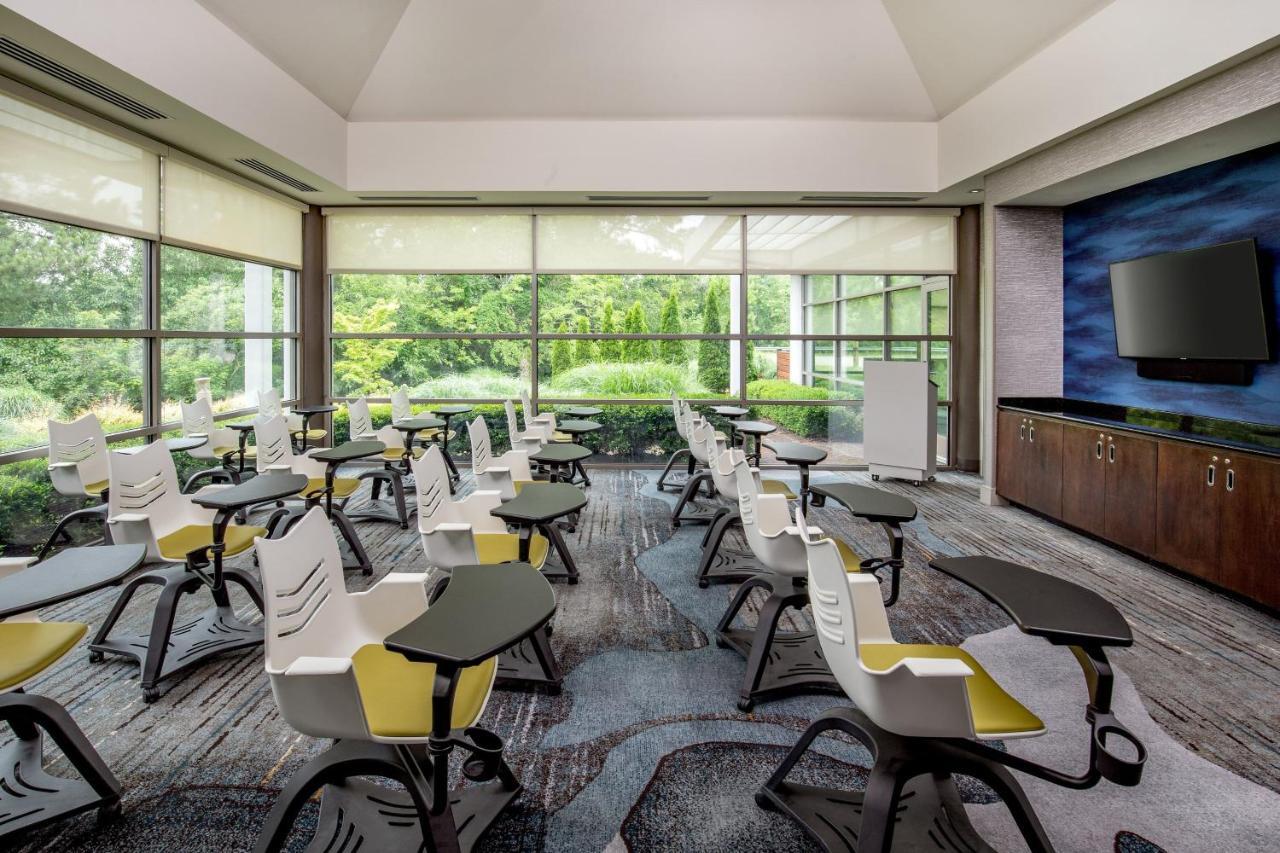 Delta Hotels By Marriott Chesapeake Norfolk Bagian luar foto