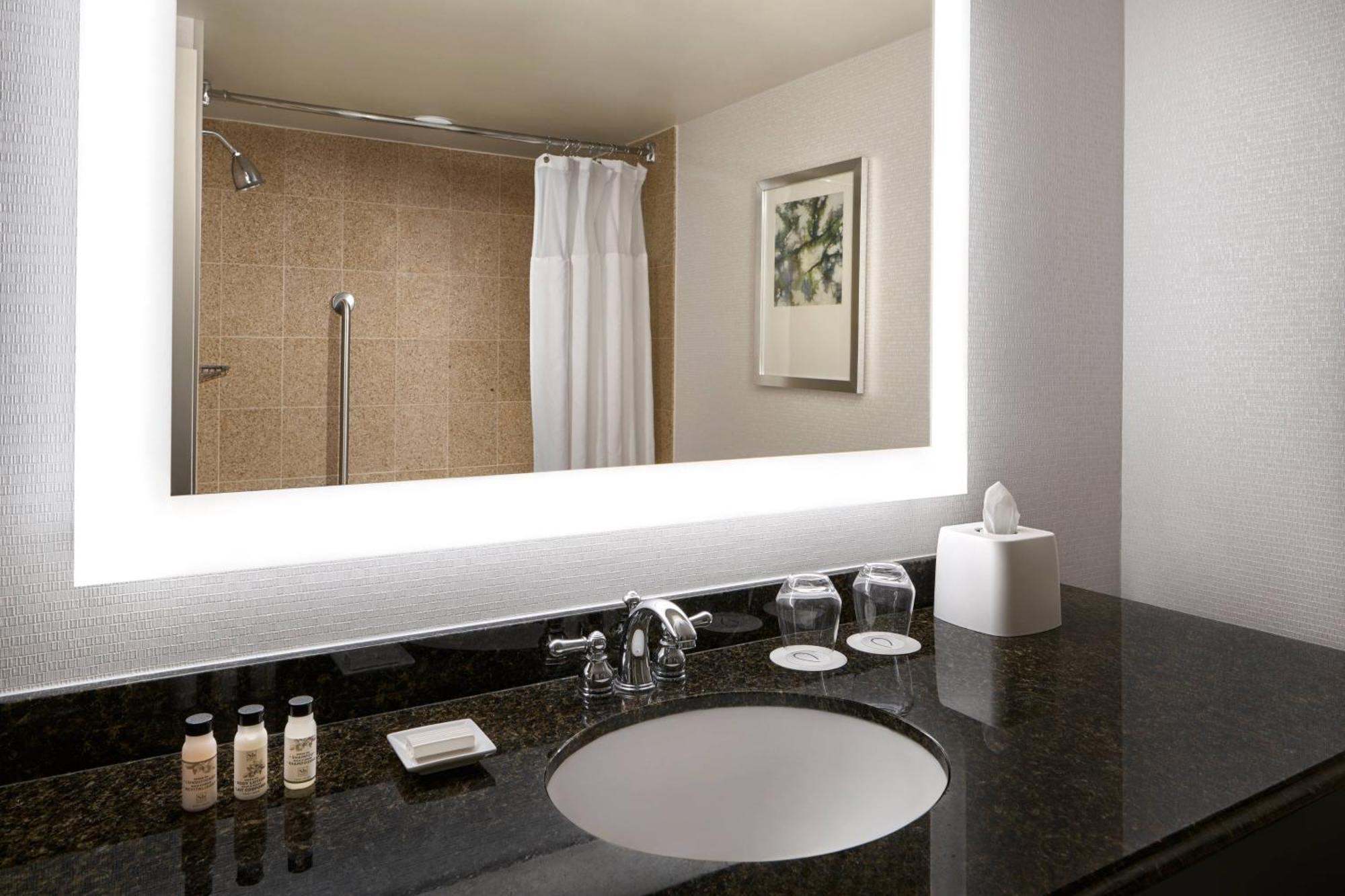 Delta Hotels By Marriott Chesapeake Norfolk Bagian luar foto