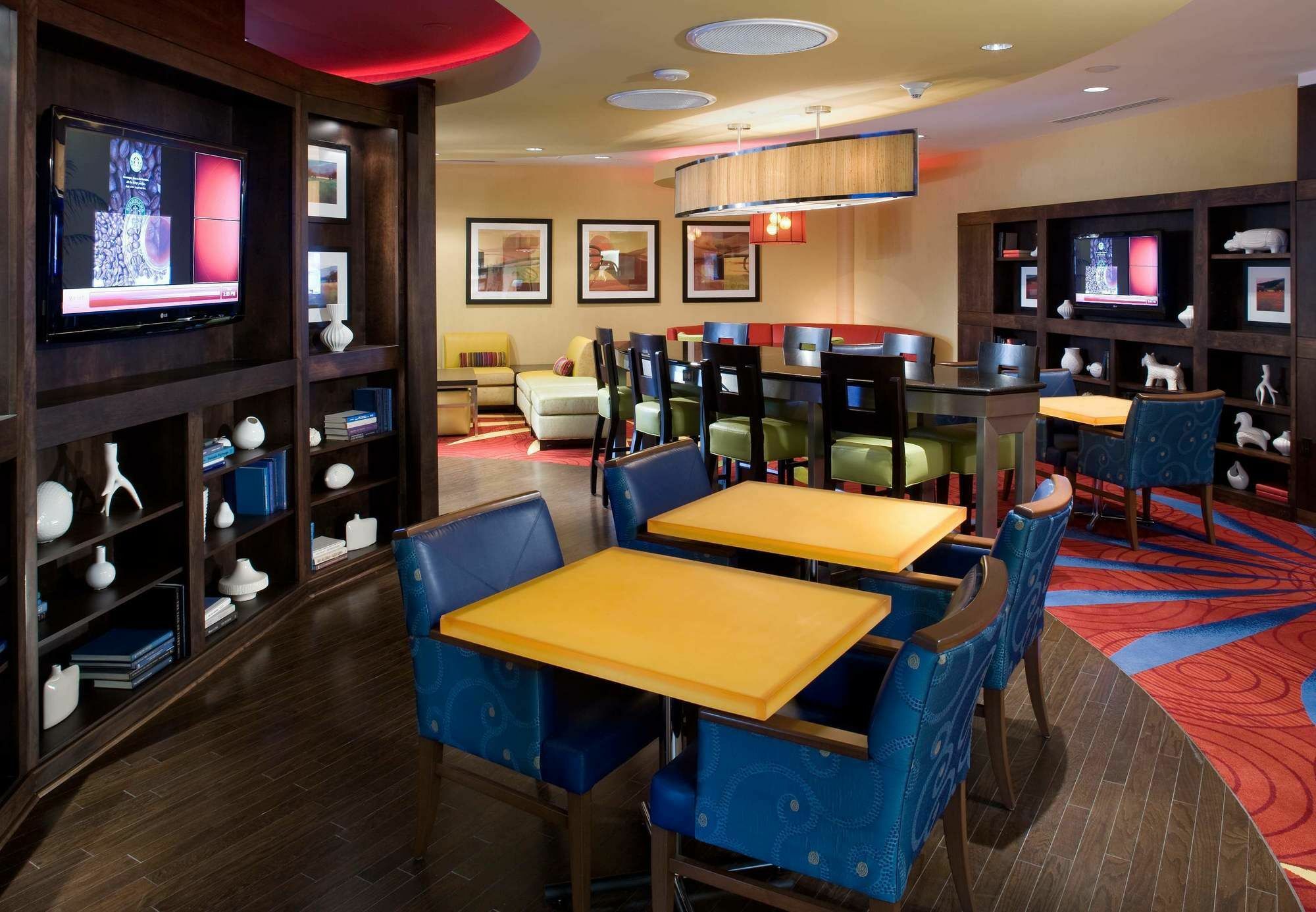 Delta Hotels By Marriott Chesapeake Norfolk Bagian luar foto
