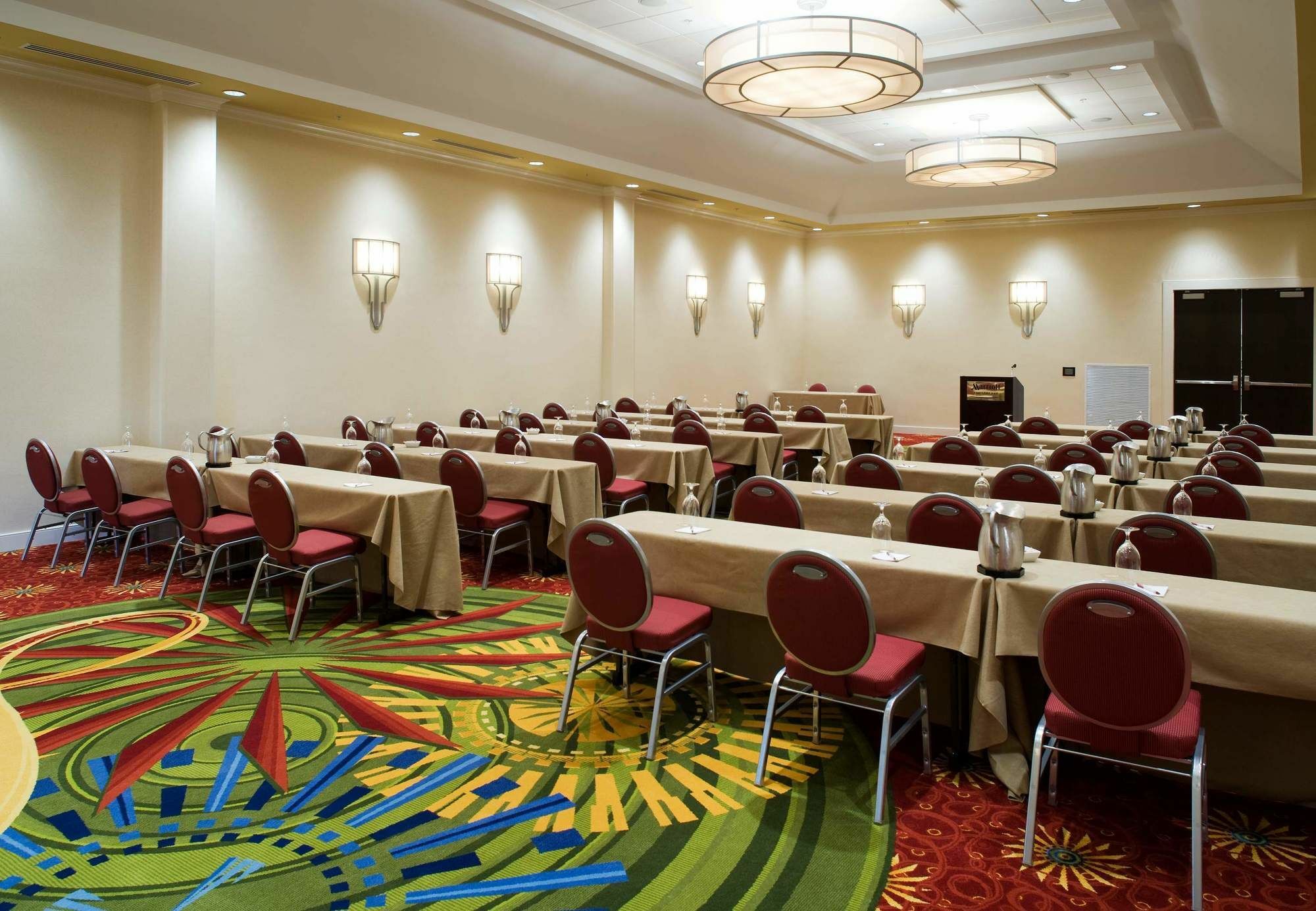 Delta Hotels By Marriott Chesapeake Norfolk Bagian luar foto